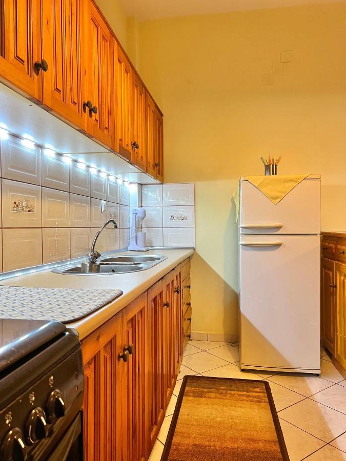 Village Apartment Marathiás Eksteriør billede