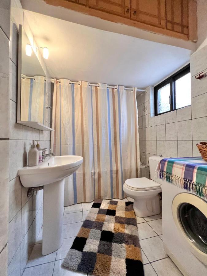 Village Apartment Marathiás Eksteriør billede