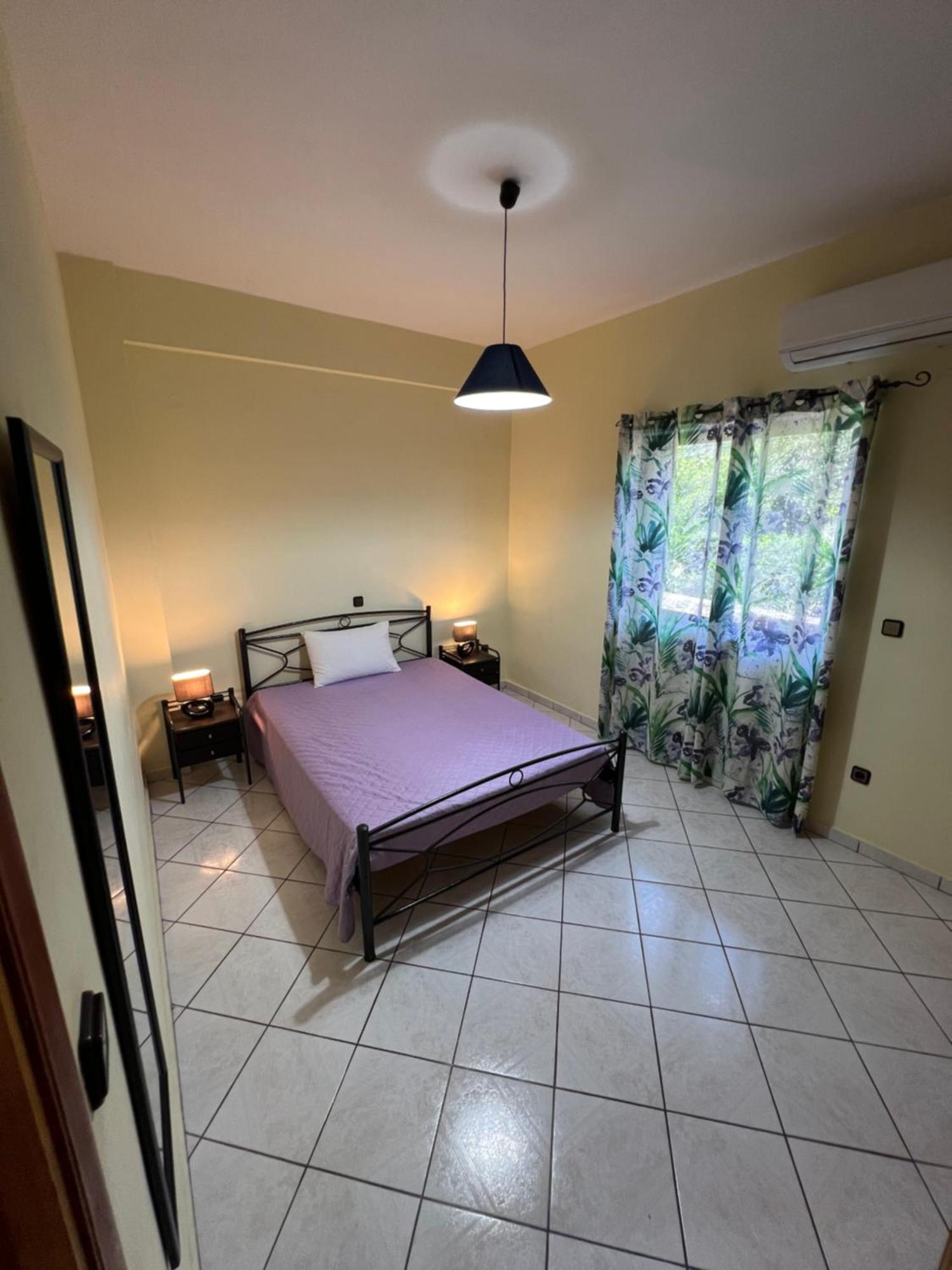 Village Apartment Marathiás Eksteriør billede